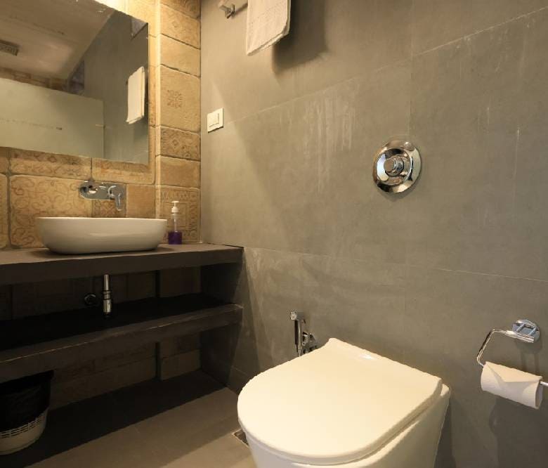 best for honeymoon hotels in mahabaleshwar