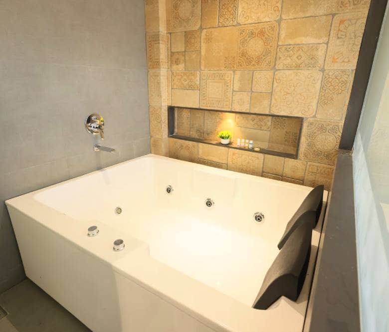 best for honeymoon hotels in mahabaleshwar