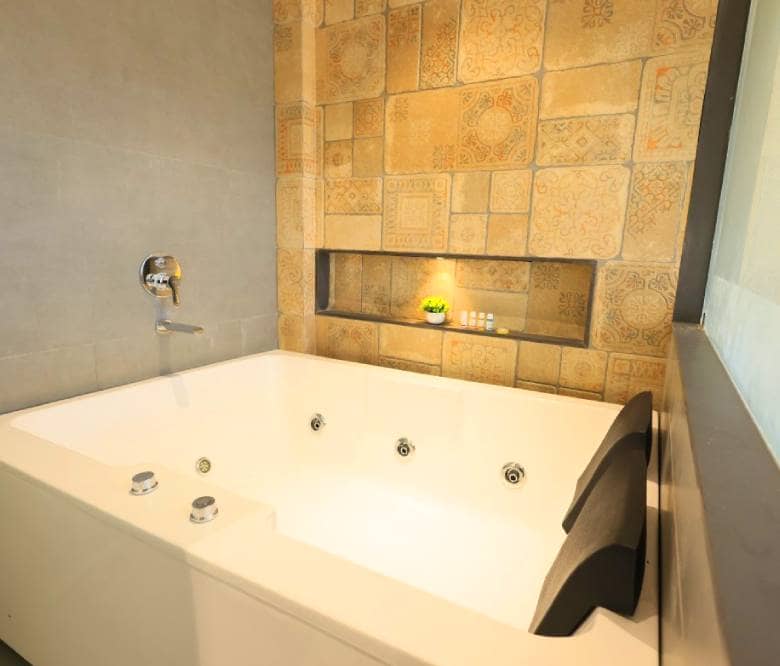 best for honeymoon hotels in mahabaleshwar